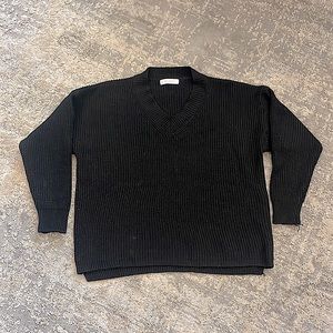 Jon & Anna black sweater size L